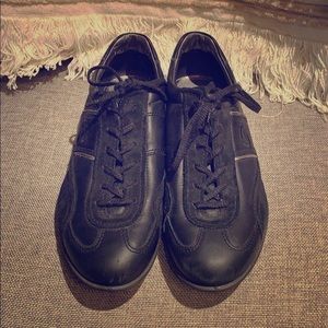 Ecco Sneakers Black Gently Used Size 9